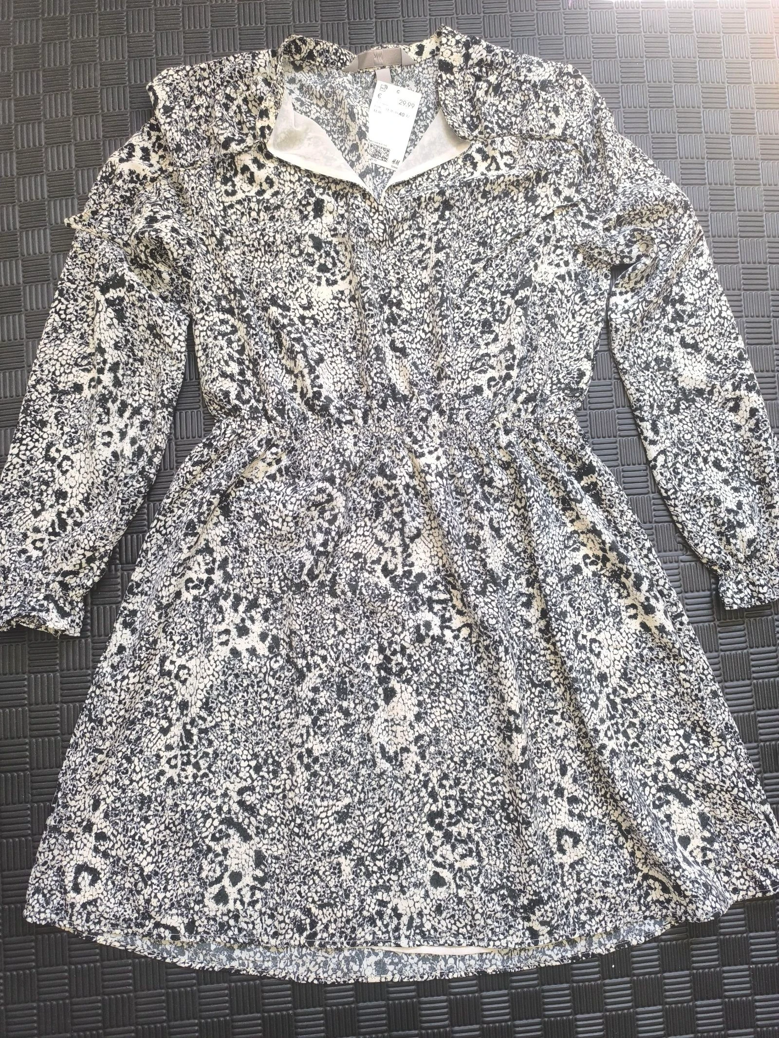 H&M vestido animal print